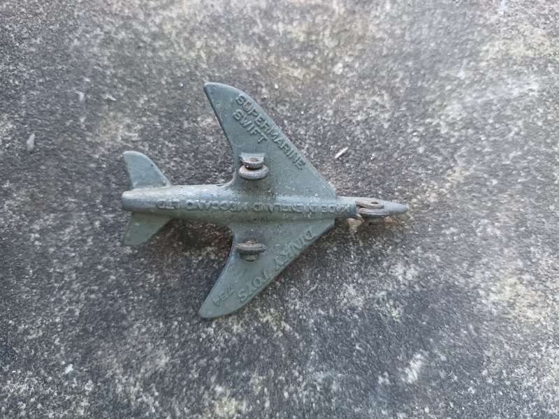 VINTAGE Dinky Toys No. 734 Supermarine Swift Fighter - Meccano Ltd - England