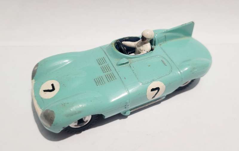 Dinky 238 Jaguar Type D Race Mint