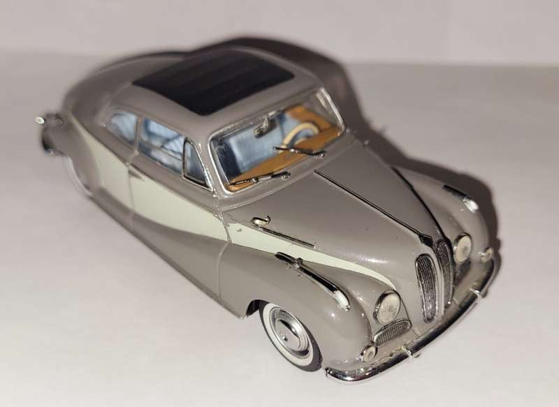 Revell Detail Cars 1.43 ART 243 BMW 502 Cabrio Diecast Model Boxed