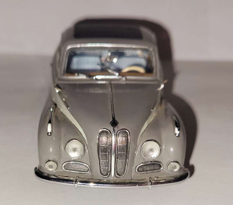 Revell Detail Cars 1.43 ART 243 BMW 502 Cabrio Diecast Model Boxed