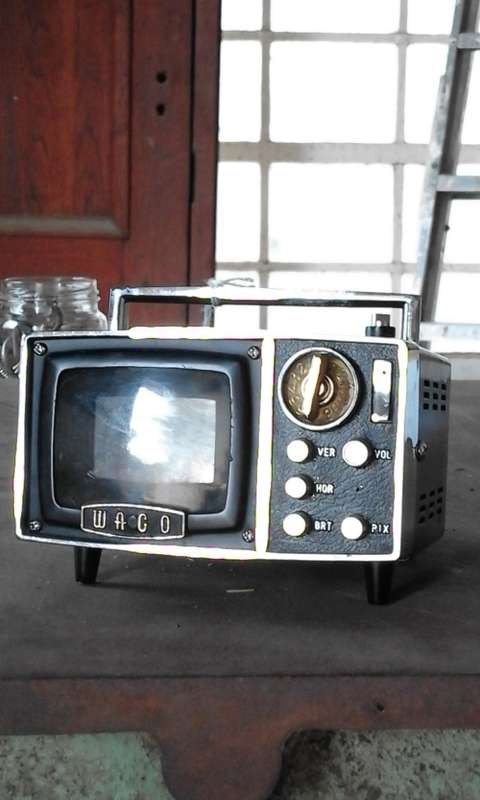 Vintage Waco slide viewer and cigarette lighter