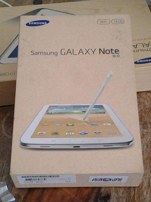 Samsung Galaxy Note 8.0 16GB White  *** FREE SHIPPING ***