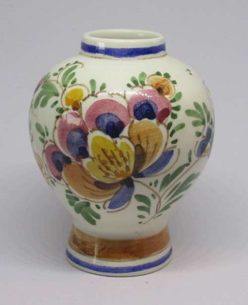 DELFT ORNAMENTAL VASE