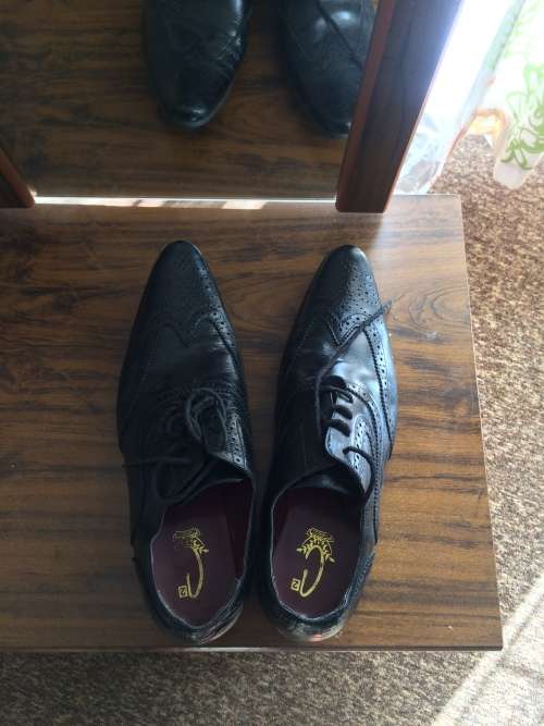 Carducci Mens stylish Black Leather Dovetail Pattern! Low price