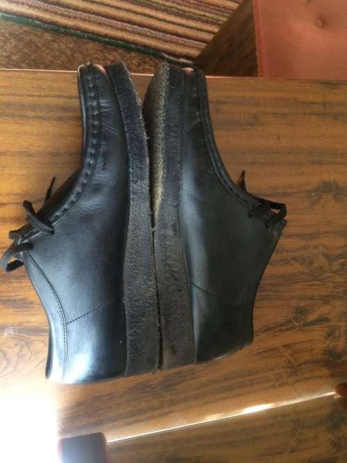 Grasshoppers BLACK size 9 as NEW!! Low price Bargain