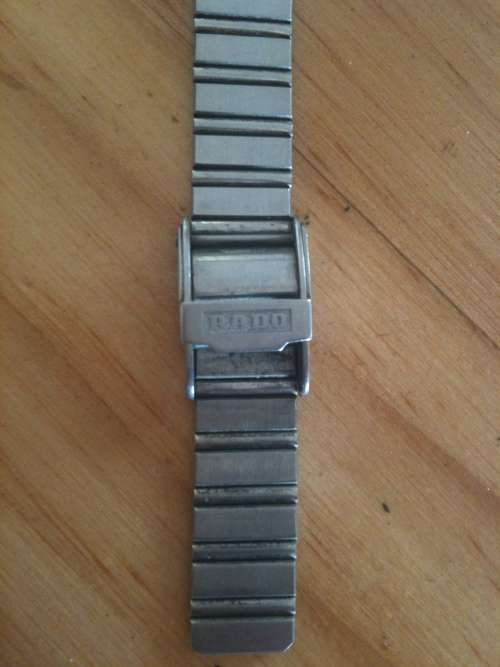 old Swiss RADO quartz ladies watch needs attention and repair etc - SELL AS ISSW