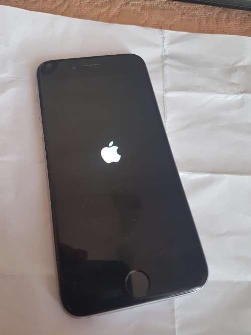 Apple Iphone 6 Space Grey 16GB Unlocked - All working and in very good condition