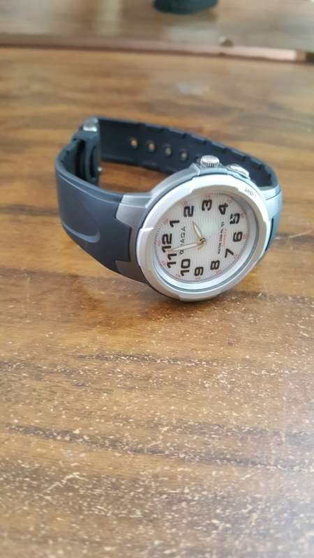 JAGA watch with rubber strap QUALITY - WORKING ORDER BARGAIN