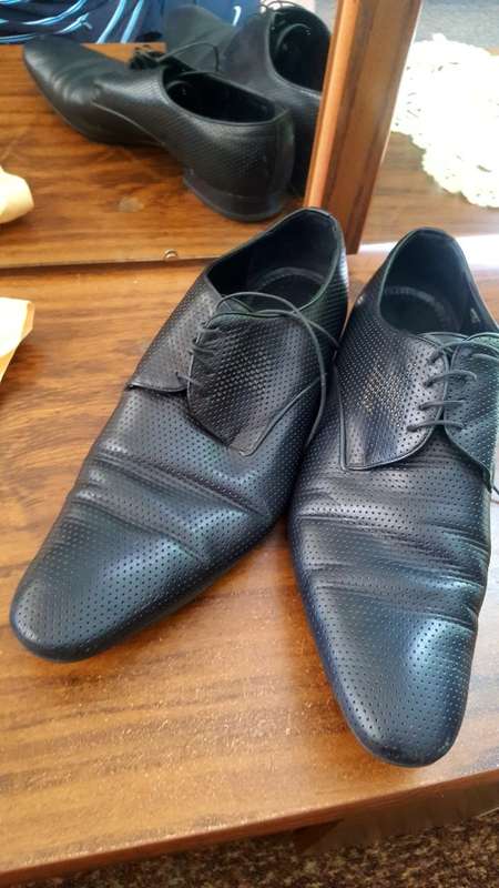 Hand Crafted Authentic Louis Vuitton Dress Shoes will fit 9 or 10 SA size - Very Premium Shoes.