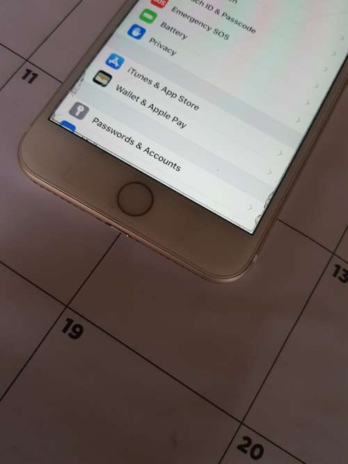 Apple Iphone 7PLUS 32 GB Unlocked /  2010 Macbook Air 11 - Sell As IS BARGAIN!!!!!!!!!!!