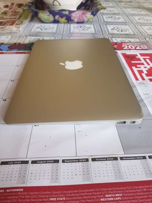 Apple Iphone 7PLUS 32 GB Unlocked /  2010 Macbook Air 11 - Sell As IS BARGAIN!!!!!!!!!!!