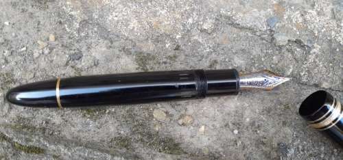 Montblanc Meisterstuck 149 Fountain Pen 18K Medium Nib - Early 1991 Model Authentic