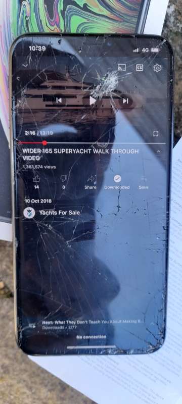 Apple Iphone XS MAX Space Grey 64GB - Sell - AS IT IS. All Networks Unlocked For Repair. No ICloud