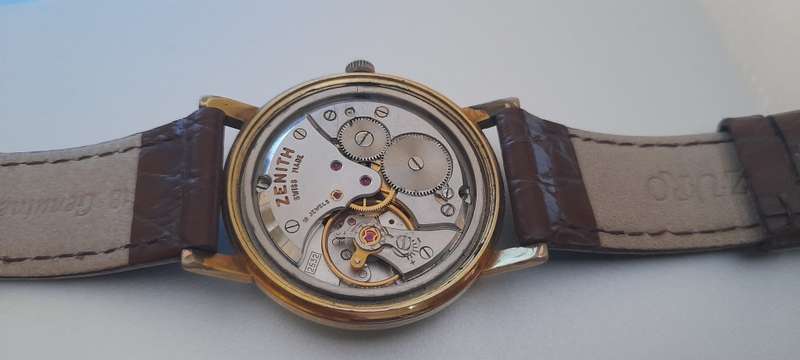 Zenith Vintage Mechanical Gold Plated watch 33mm - Bargain!!! Sell as it is