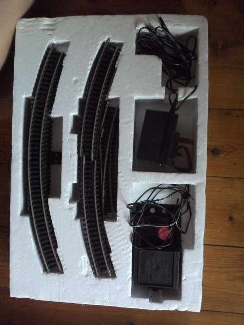 HORNBY - EUROSTAR SET
