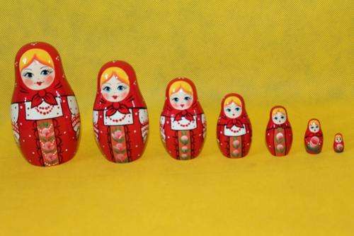 Red Matryoshka Russian Wooden Stacking Nesting Doll Souvenirs Toys for Kids 7pc