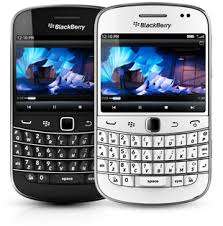 "HOT NEW ARRIVAL~ BLACKBERRY 9900" (DEMO/DISPLAY PHONE) WHITE ONLY
