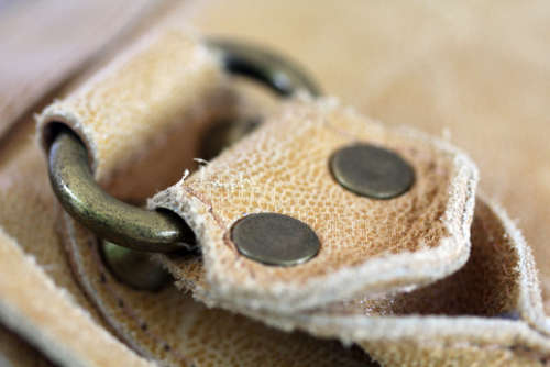 MUSTARD FIRENZE GENUINE LEATHER SAFARI HANDBAG. DESIGN MODELLED ON BALENCIAGA. MADE IN ITALY.