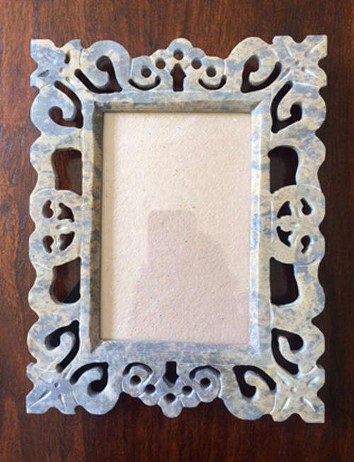 STUNNING LATTICE CARVED PICTURE FRAME
