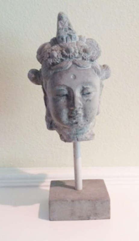 CARVED THAI HEAD STATUETTE