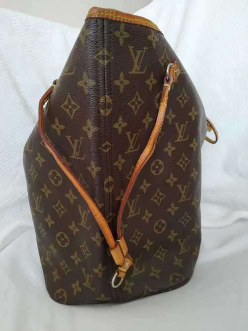 Louis Vuitton Neverfull Tote