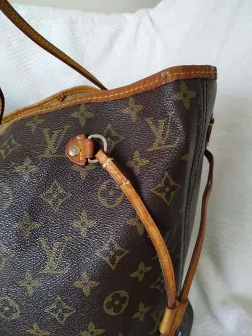 Louis Vuitton Neverfull Tote