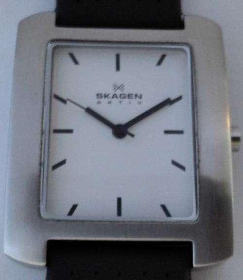 Authentic SKAGEN Denmark Aktiv Classic White Dial Mens Watch