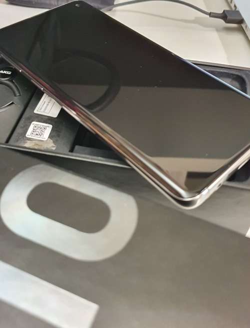 GREAT BARGAIN***SAMSUNG GALAXY S10 128G***GREAT BARGAIN