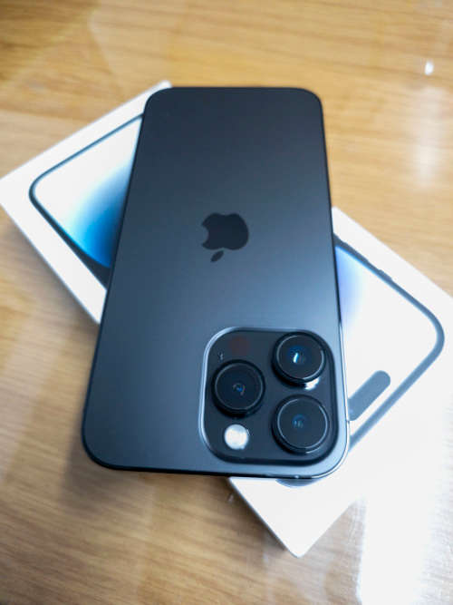 ***GREAT DEAL***  iPHONE 14 PRO MAX 1TB  ***GREAT DEAL***  massive storage!