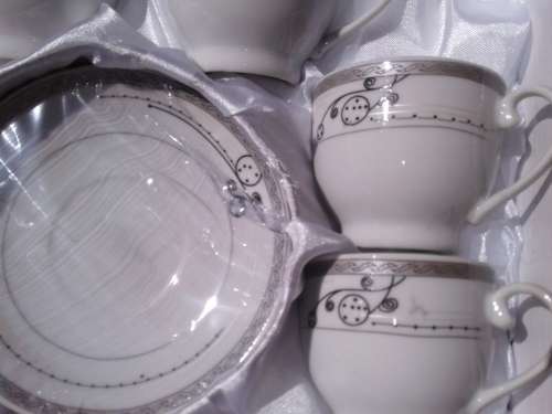 TEA SET 12 piece Made in CHINA