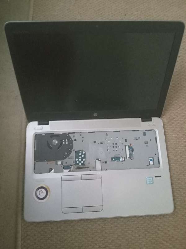 HP Elitebook 840 G3 15 inch  i5 6th gen for spares/repairs