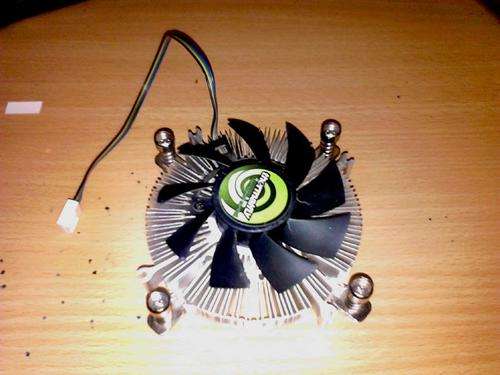 Heatsink and fan for LGA1155