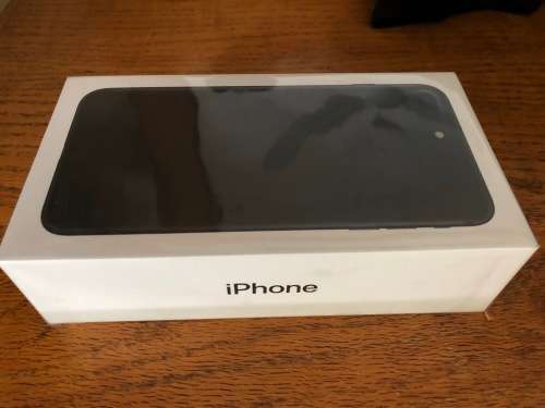 Apple iPhone 7 Plus (Black) - Brand new