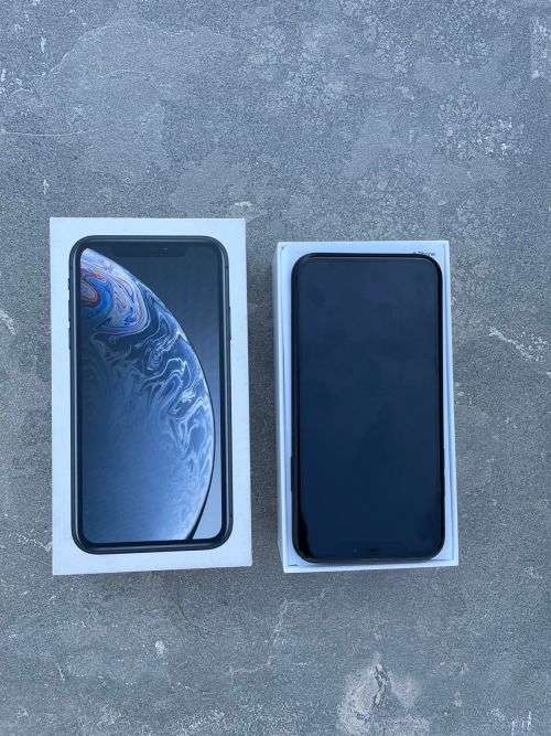Apple iPhone XR