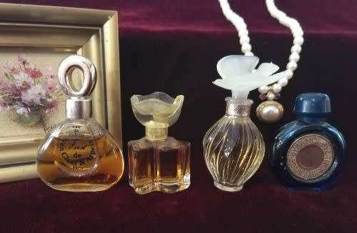 4 x Vintage Mini Perfume Bottles