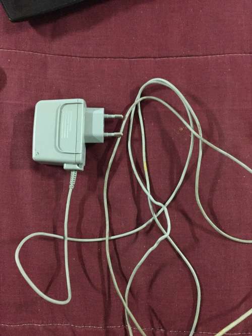 White Nintendo 3DS XL Console Bundle (2x Games, 6x Stylis, Charger, Action Replay, Pokemon Box)
