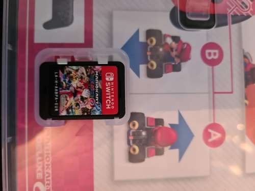 Mario Kart 8 Deluxe - Nintendo Switch)(new)