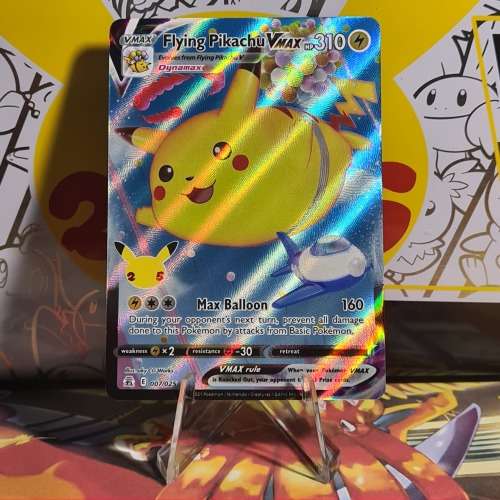 Pokemon Trading Card - Flying Pikachu VMAX 007/025 + 15 card pack