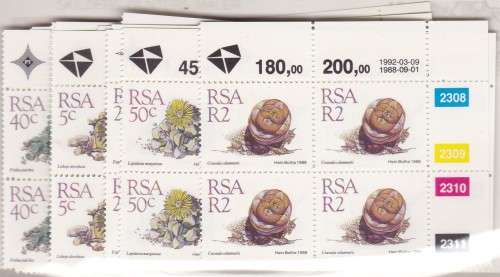 RSA - 5TH DEF ISSUE, SUCCULENTS, 32 X ASSORTED CONTROL BLOCKS TO R2 - ALL FINE U/M!!!!!