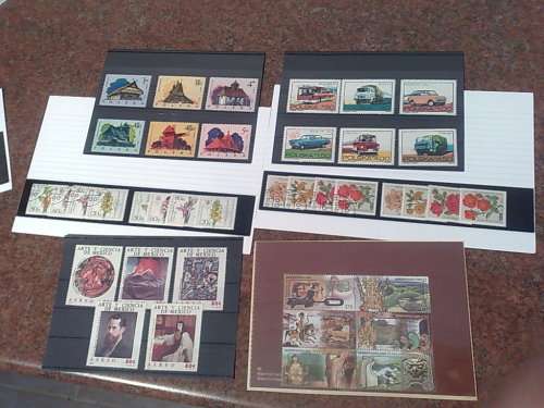 NICE CLEARANCE LOT( NO 2)-25 CARDS WITH UM/USED SETS ,BLOCKS,CONTROLS,MINISHEETS-HIGH RESALE,CV