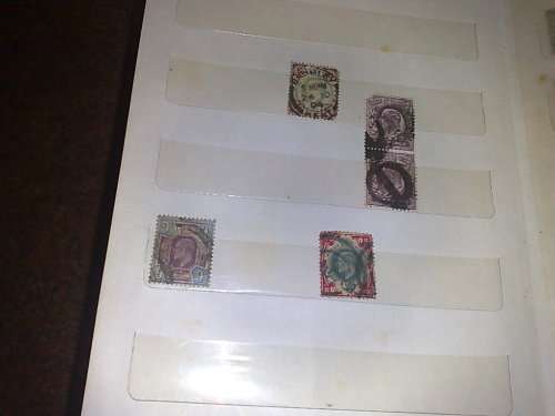 GREAT BRITAIN-SMALL MIXED LOT TO CLEAR,STOCKBOOK,LOOSE PAGES,CARDS ETC