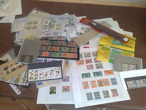 GLORY LOT TO CLEAR-CARDS,SLEEVES,PAGES,HALF PAGES,ODDS-70 ITEMS IN TOTAL-BARGAIN LOT