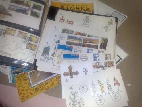 HUGE LOT TO CLEAR-FDC,MAXICARDS AND SAPO BULLETINS-HUNDREDS OF EACH-LL FINE