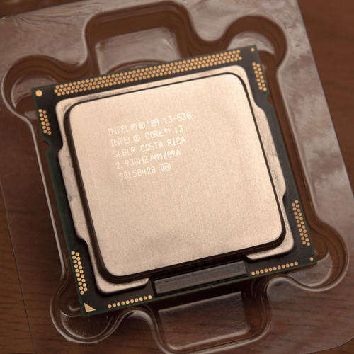 Intel i3 530 Socket 1156 + Stock HSF