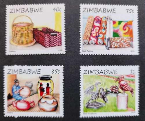 Zimbabwe - 2015 BASKETRY & WEAVING-Pottery,Metal Bird making-   Beautiful mnh set (4)