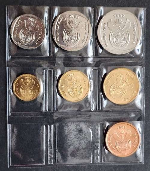 South Africa -2002 - Uncirculated YEAR PACK in excellent condition -MUST SEE , bargain buy!!