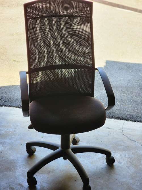 OFFICE CHAIr- super condition, high end, ERGONOMIC high back, adjustable, Like New!