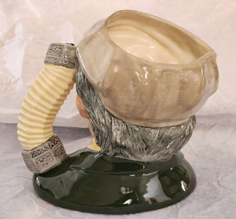 ROYAL DOULTON TOBY CHARACTER JUG -Vintage `The BUSKER` LARGE, superb condition -D-6775