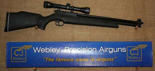 Webley Pump .177" 960fps Air Rifle With 4 x 32 Scope