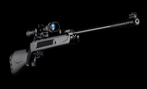 1 x Shaoxing Snow Peak LB600 4.5 mm Air Rifle + 1 x 4 x32 scope + 2 x 500 pellets